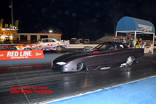 Rick Stockman - 'Hellraiser' (near lane) 
vs Lee Loveall - 'Giant Killer'